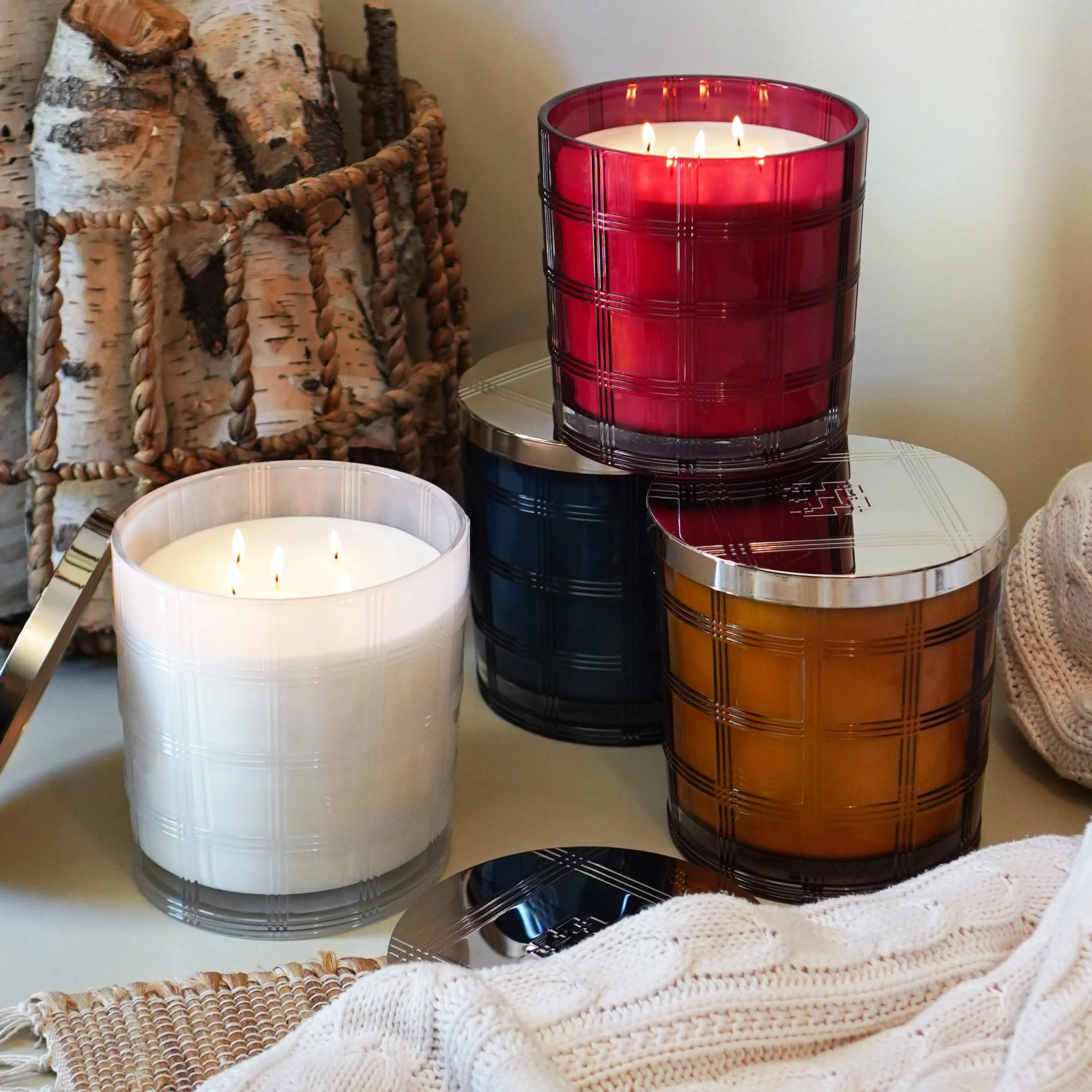 All Through the House 80 oz. 5-Wick Luxe Candle - Image 5