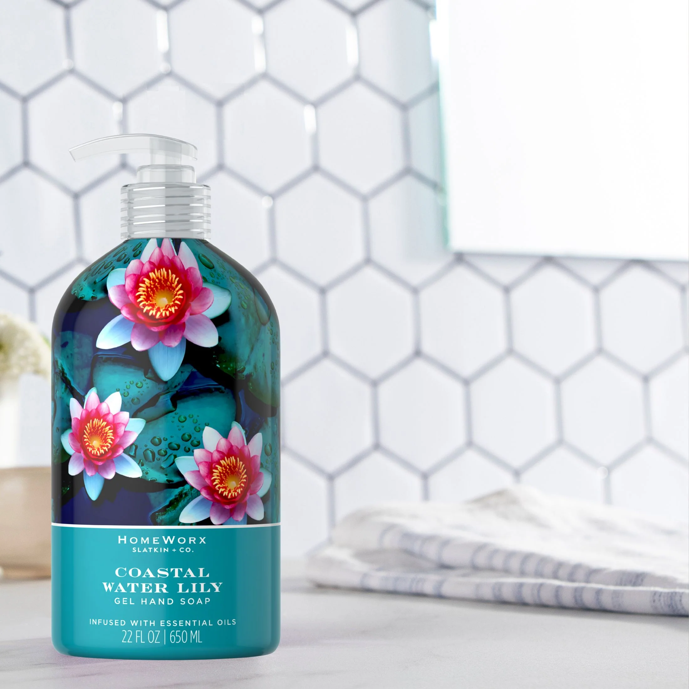 Coastal Water Lily Gel Hand Soap - Image 5